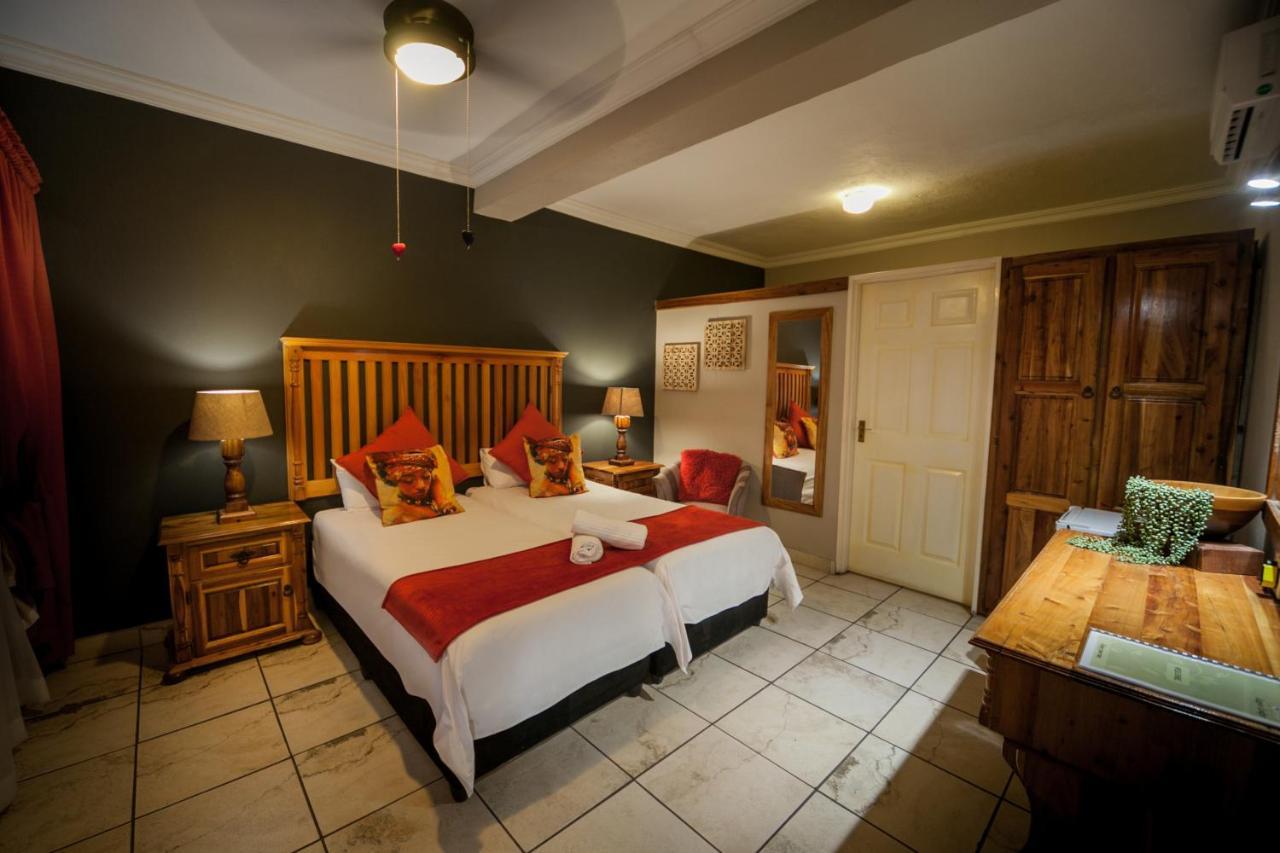 Ivory Tusk Lodge Тзанеен Экстерьер фото