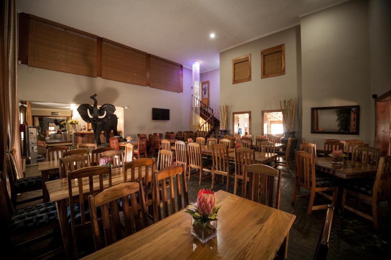 Ivory Tusk Lodge Тзанеен Экстерьер фото